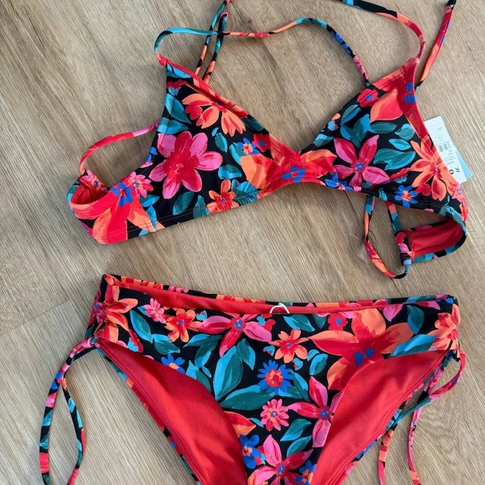 Roxy Beach Classics Strappy Bikini Top and Bottoms - Picture 2 of 10